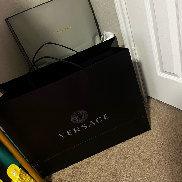 Designer Gift Bags (Perfect for regifting) - Picture 5 of 5